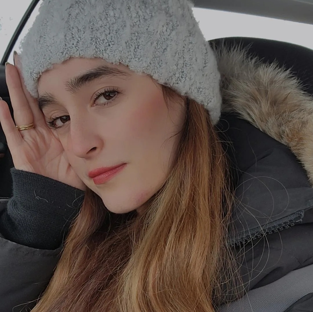 Meet your Posher, Laura